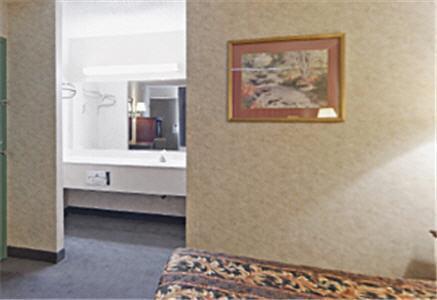 America'S Best Value Inn & Suites - Memphis/Graceland Quarto foto